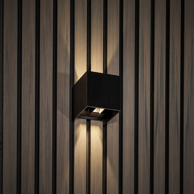 buitenlamp vierkant zwart