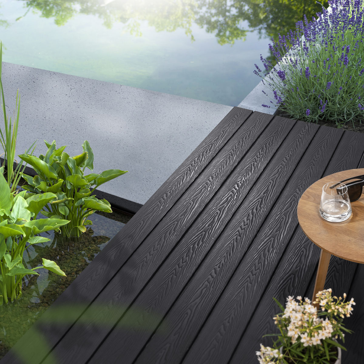 Akudeco® Zwarte composiet vlonderplanken - Dubbelzijdig (Houtlook & Groef) - Houtskool - 290 cm - Afbeelding 2