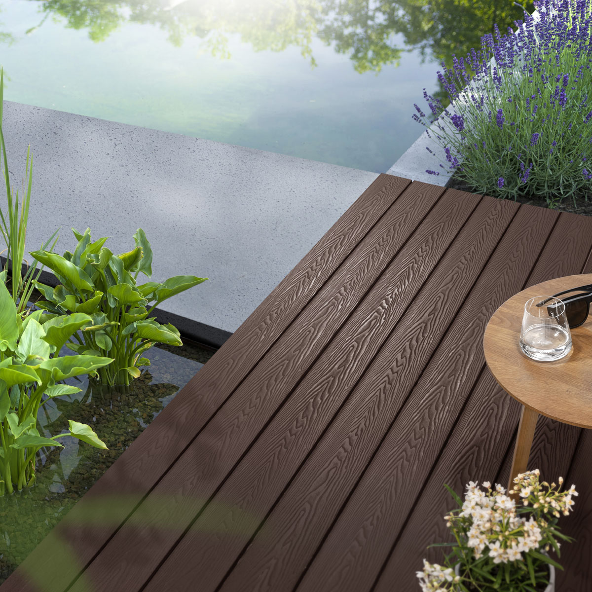 Akudeco® Bruine composiet vlonderplanken - Dubbelzijdig (Houtlook & Groef) - Teak - 290 cm - Afbeelding 2